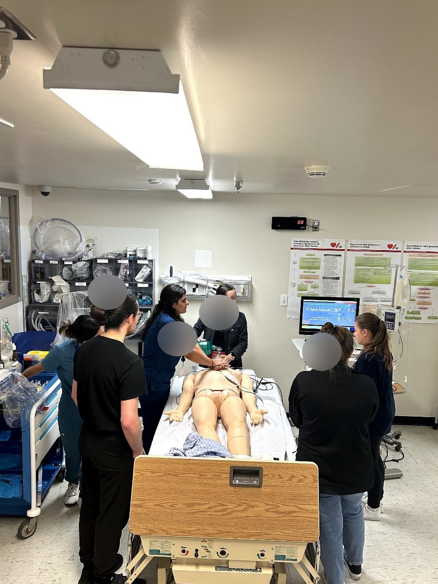 Formation ACLS — mise en pratique en équipe